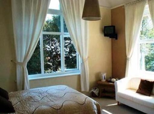 фото отеля Cornerways Hotel