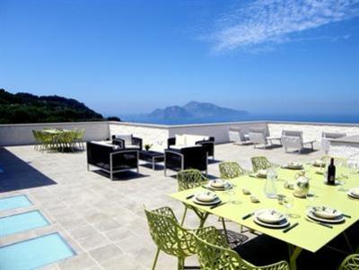 фото отеля Solaria Resort Massa Lubrense