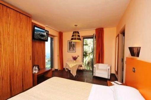 фото отеля Solaria Resort Massa Lubrense