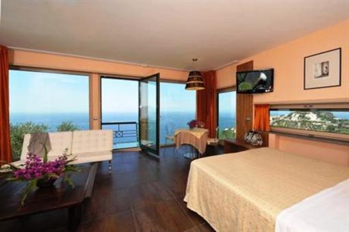 фото отеля Solaria Resort Massa Lubrense