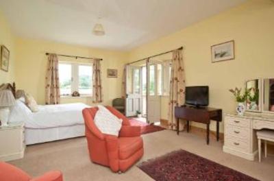 фото отеля Dobbins Farm B&B