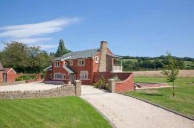 фото отеля Dobbins Farm B&B