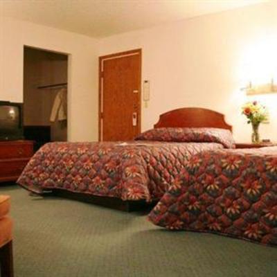 фото отеля University Inn Cedar Falls