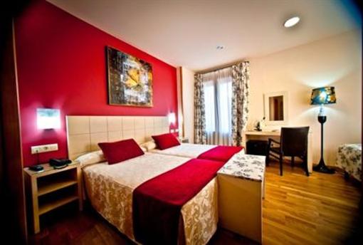 фото отеля Hotel Condes De Castilla