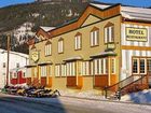 фото отеля Aurora Inn Dawson City