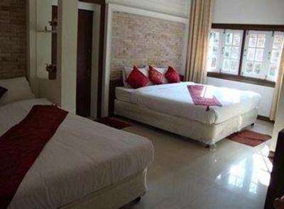 фото отеля Plumeria Hidaway Resort
