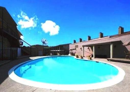 фото отеля Rodeway Inn & Suites Arlington