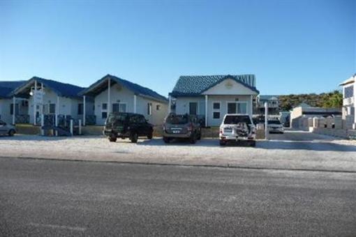фото отеля Oceanside Village