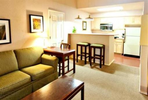 фото отеля Habitat Suites Hotel