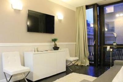 фото отеля The Place Golden Suite Milan