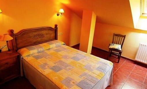 фото отеля Hotel El Angliru Cangas de Onis