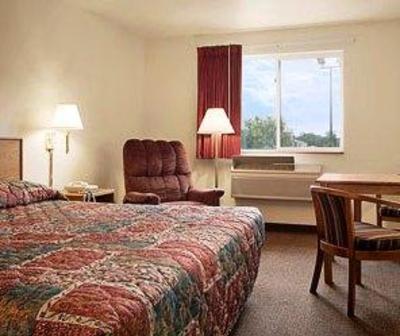 фото отеля Super 8 Brookings