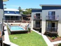 Emus Beach Resort