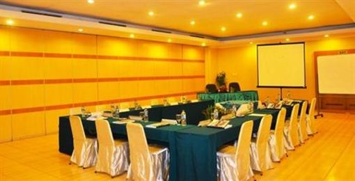 фото отеля Patra Cirebon Hotel