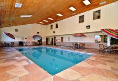 фото отеля Americas Best Value Inn & Suites - North Albuquerque