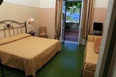 фото отеля Hotel Scapolatiello