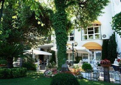 фото отеля Hotel Scapolatiello