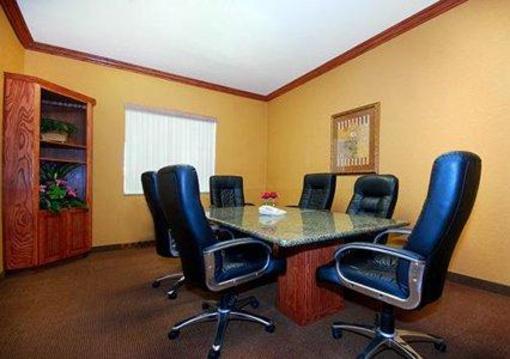фото отеля Comfort Suites McAllen