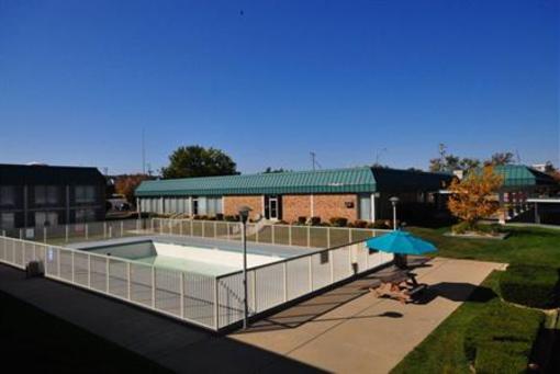 фото отеля Best Western DeKalb Inn & Suites
