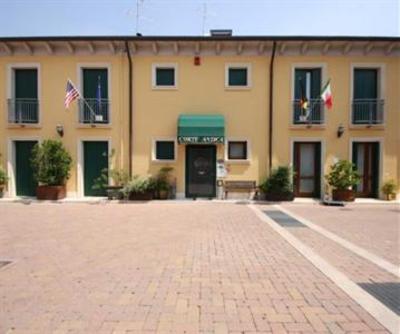 фото отеля Albergo Corte Antica