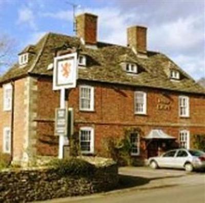 фото отеля The Red Lion Swindon
