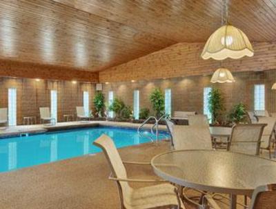 фото отеля Ramada Inn Conference Center Lewiston Auburn