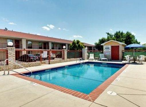 фото отеля Quality Inn & Suites Monroe (North Carolina)
