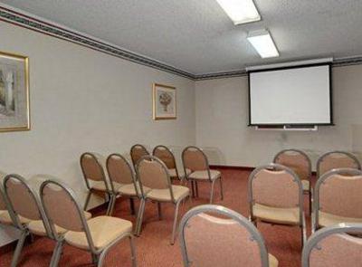 фото отеля Quality Inn & Suites Monroe (North Carolina)