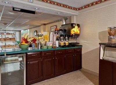 фото отеля Quality Inn & Suites Monroe (North Carolina)