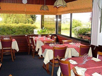 фото отеля Hotel Les Dineux Village Tremeur