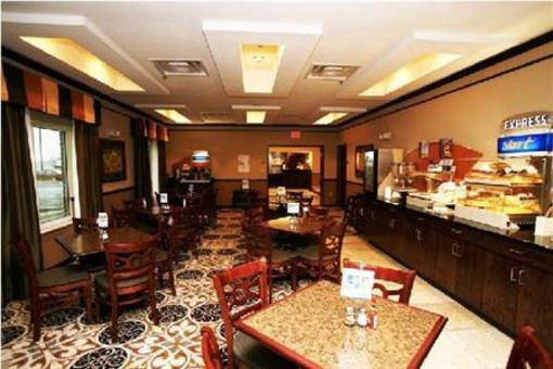 фото отеля Holiday Inn Express Salinas