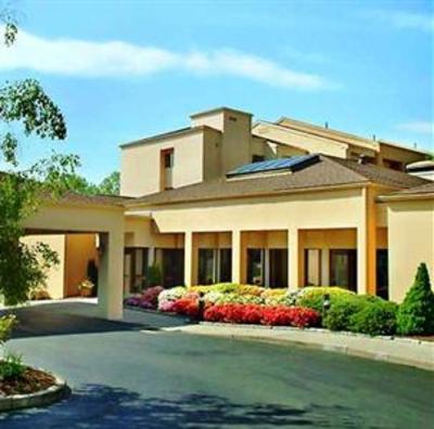 фото отеля Courtyard Norwalk CT