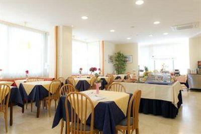 фото отеля Hotel St. Pierre Rimini