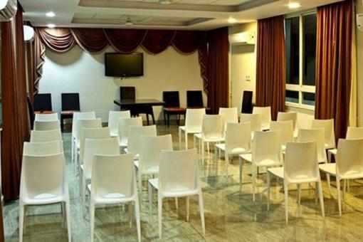 фото отеля New Rainbow Business Hotel