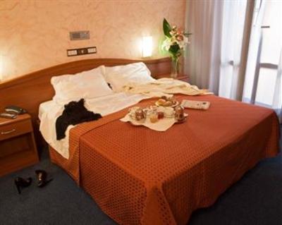 фото отеля Hotel Due Mari Rimini