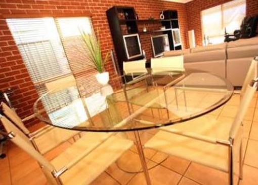 фото отеля Emaroo Cherry Townhouse Mildura