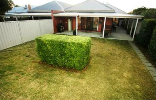 фото отеля Emaroo Cherry Townhouse Mildura