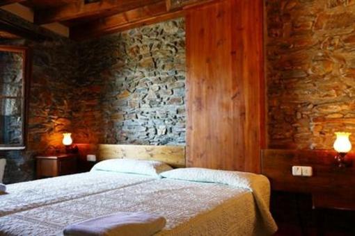 фото отеля Hostal Rusó Llivia