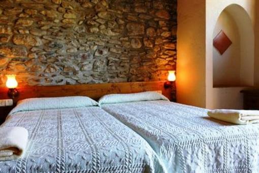 фото отеля Hostal Rusó Llivia