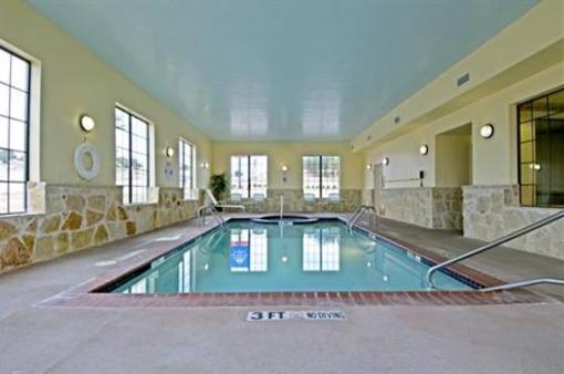 фото отеля Americas Best Value Inn & Suites Glen Rose