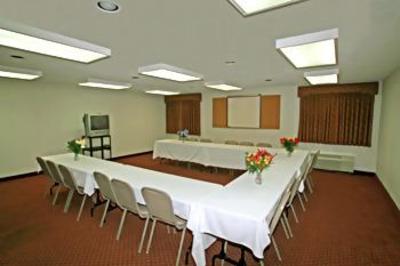 фото отеля Howard Johnson Hotel