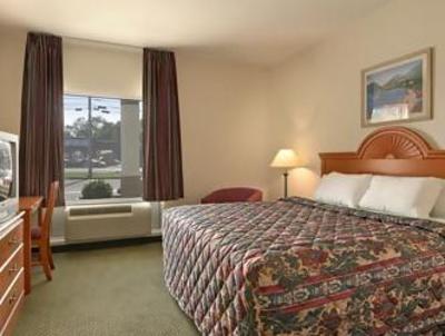 фото отеля Econo Lodge Fredericksburg (Virginia)