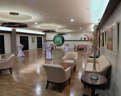 фото отеля Summit Ridge Hotel