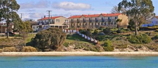 фото отеля Amos House & Swansea Ocean Villas