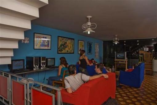 фото отеля Praca da Arvore Hostel
