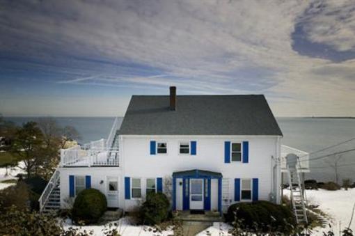 фото отеля The Quarterdeck Inn by the Sea