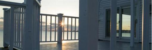 фото отеля The Quarterdeck Inn by the Sea