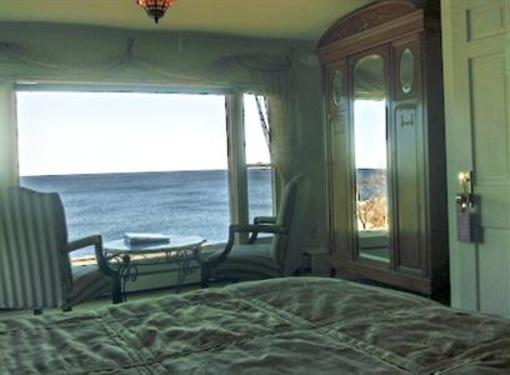 фото отеля The Quarterdeck Inn by the Sea
