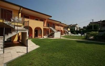 фото отеля La Meridiana Residence Peschiera del Garda