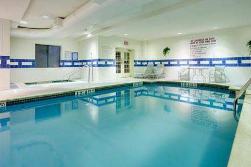 фото отеля Holiday Inn Express Reading